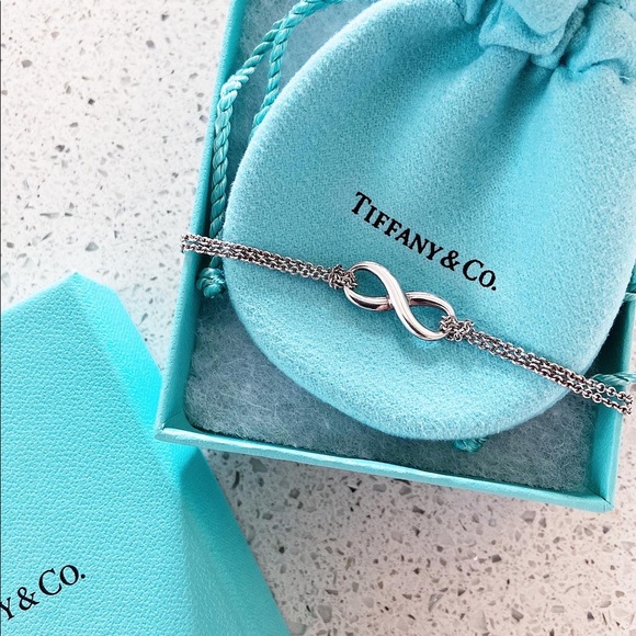 For sale: Tiffany & Co. Infinity Bracelet - Picture 2 of 2
